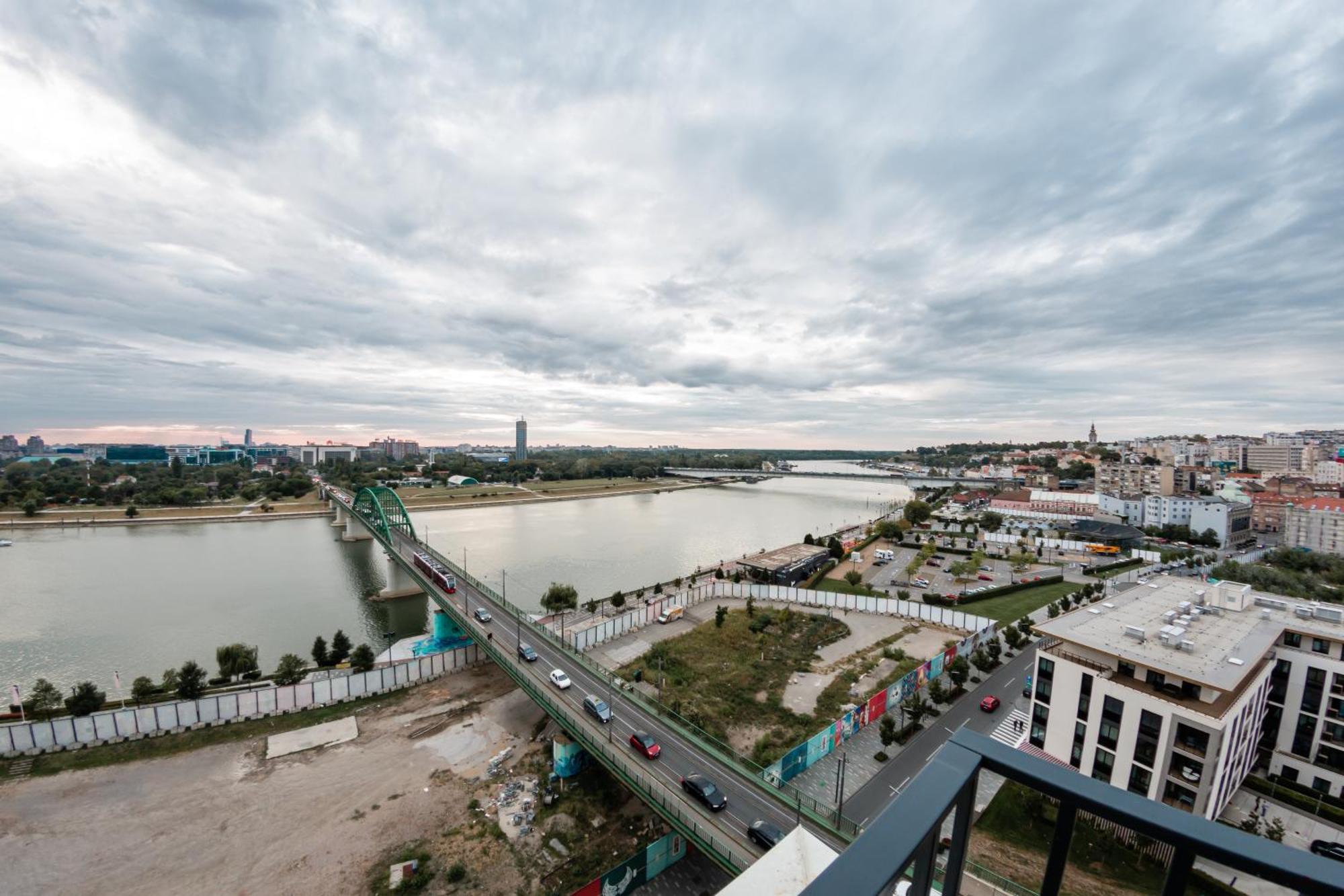 Sinfonia Lux Lägenhet Belgrad Exteriör bild