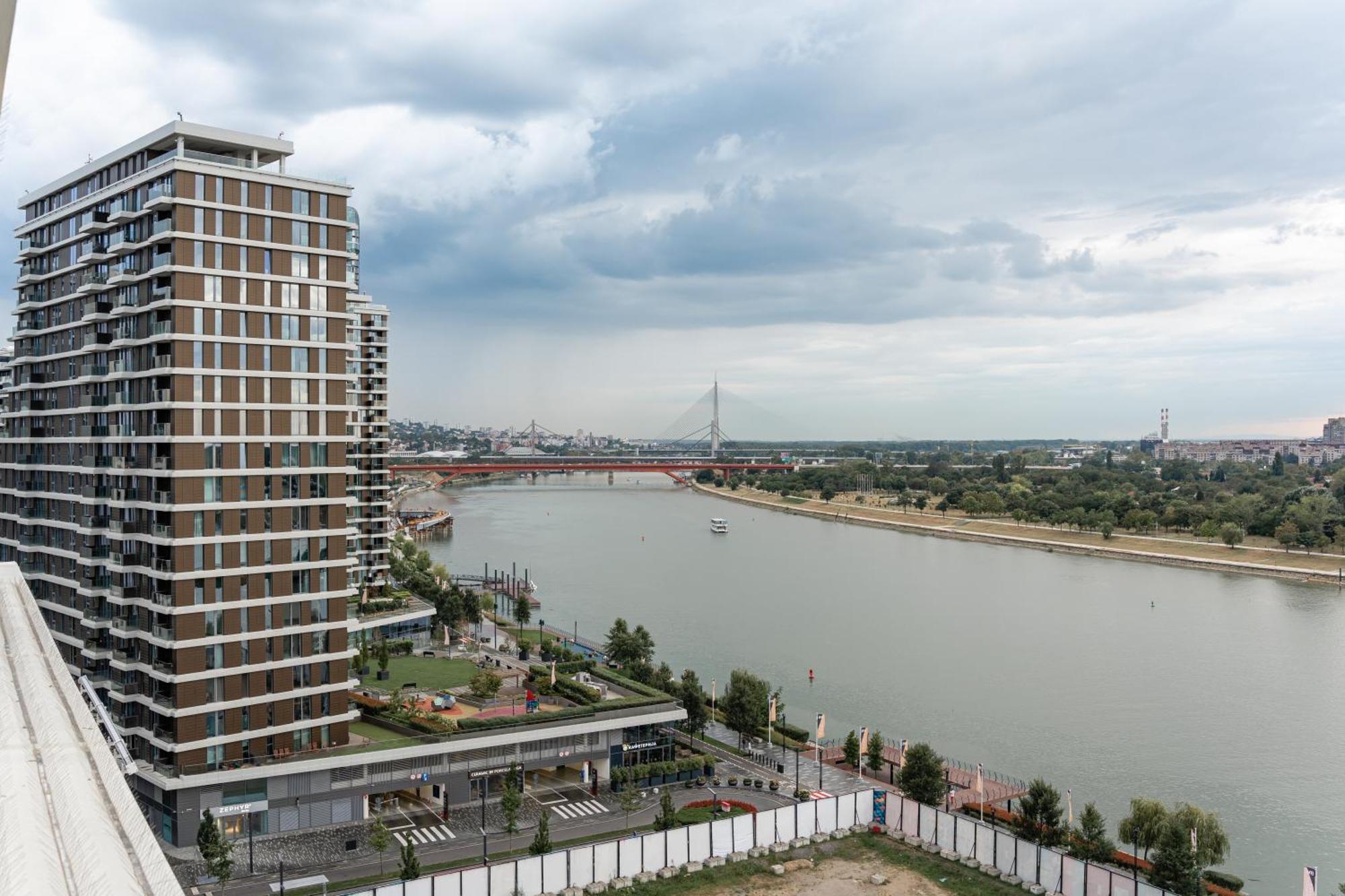 Sinfonia Lux Lägenhet Belgrad Exteriör bild